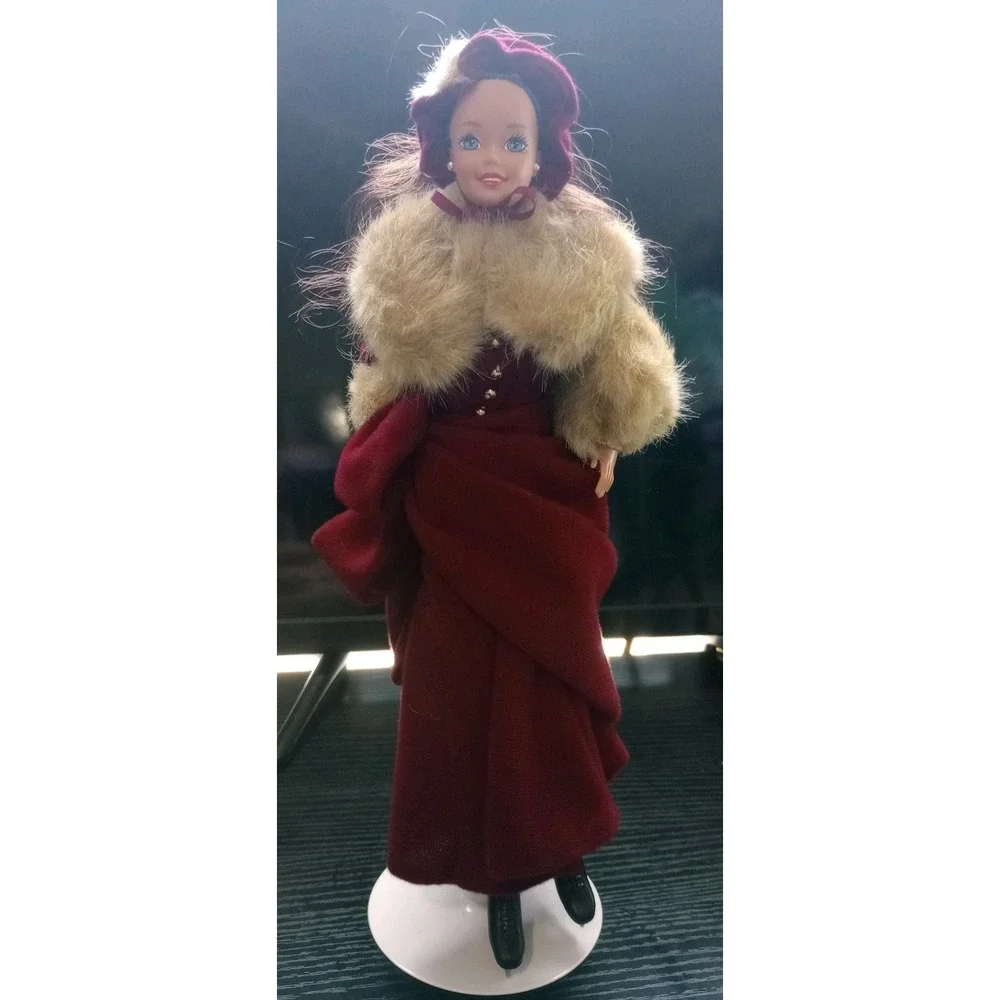 1994‎ Barbie Victorian Elegance Doll Mattel Burgundy Velvet Dress Ice Skates Fur